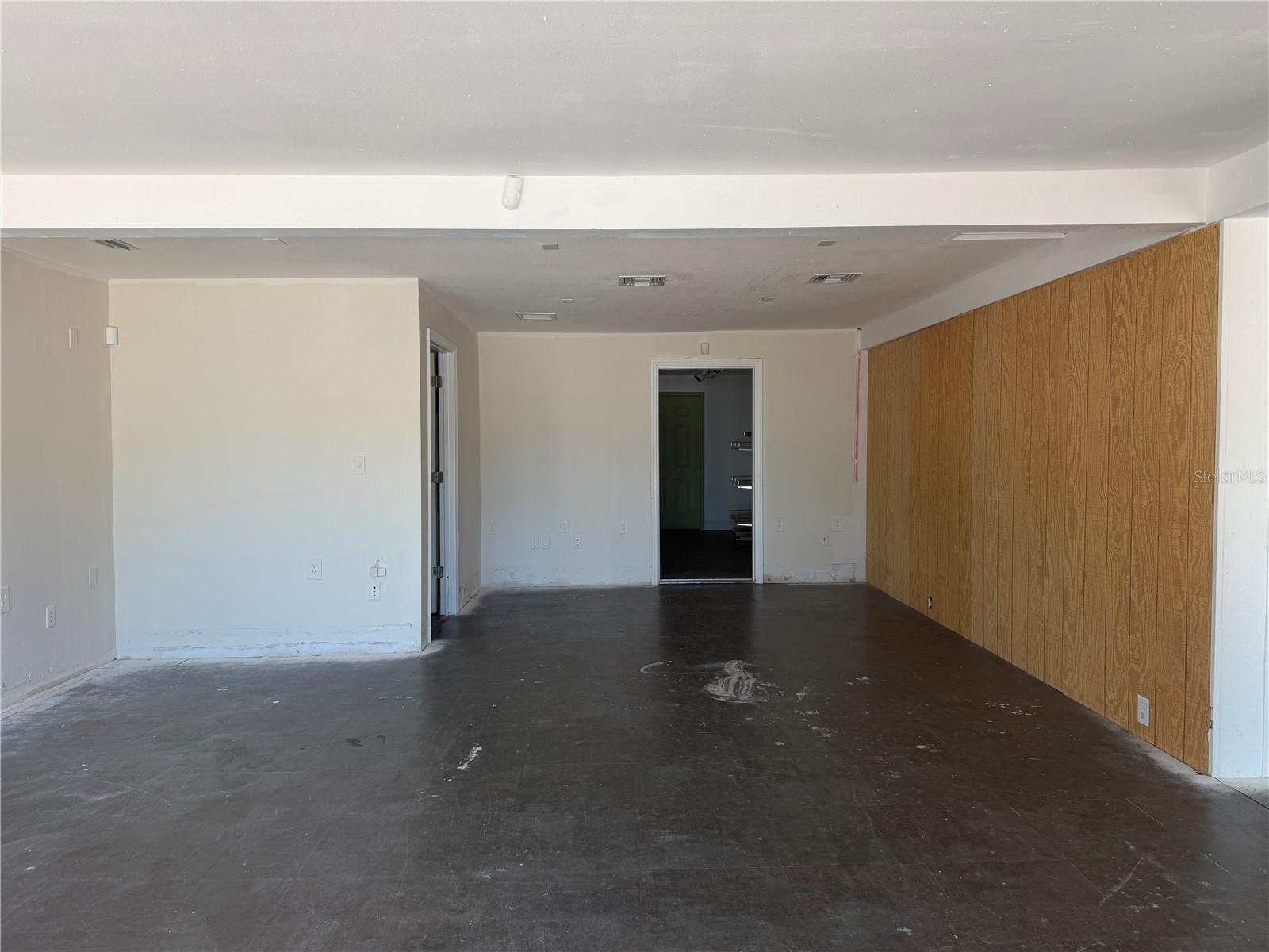 1771 CLEARWATER LARGO RD — photo 5