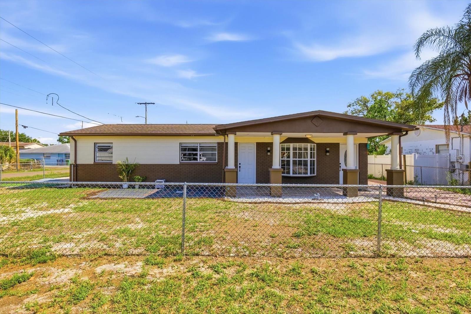 3002 W HAYA ST — photo 2