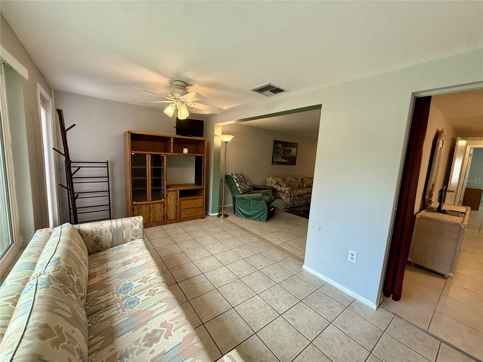 4303 SUMMERSUN DR — photo 15