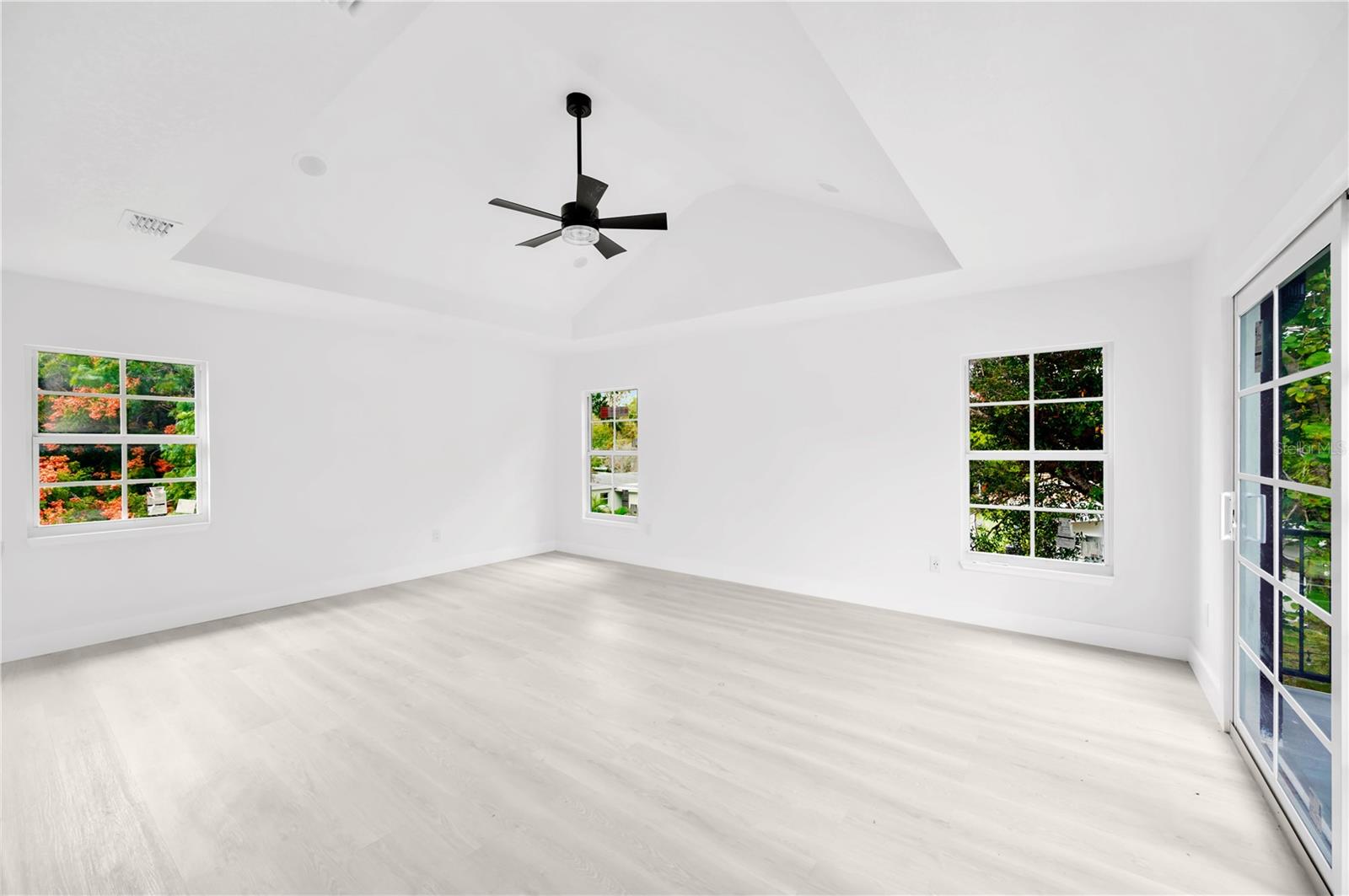 1105 CONANT AVE — photo 21