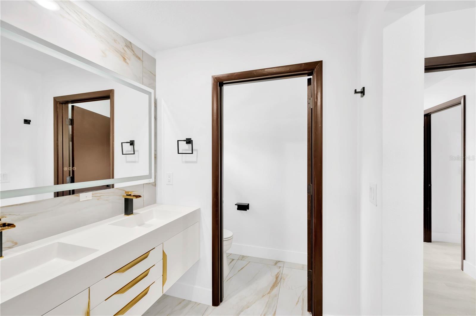1105 CONANT AVE — photo 28