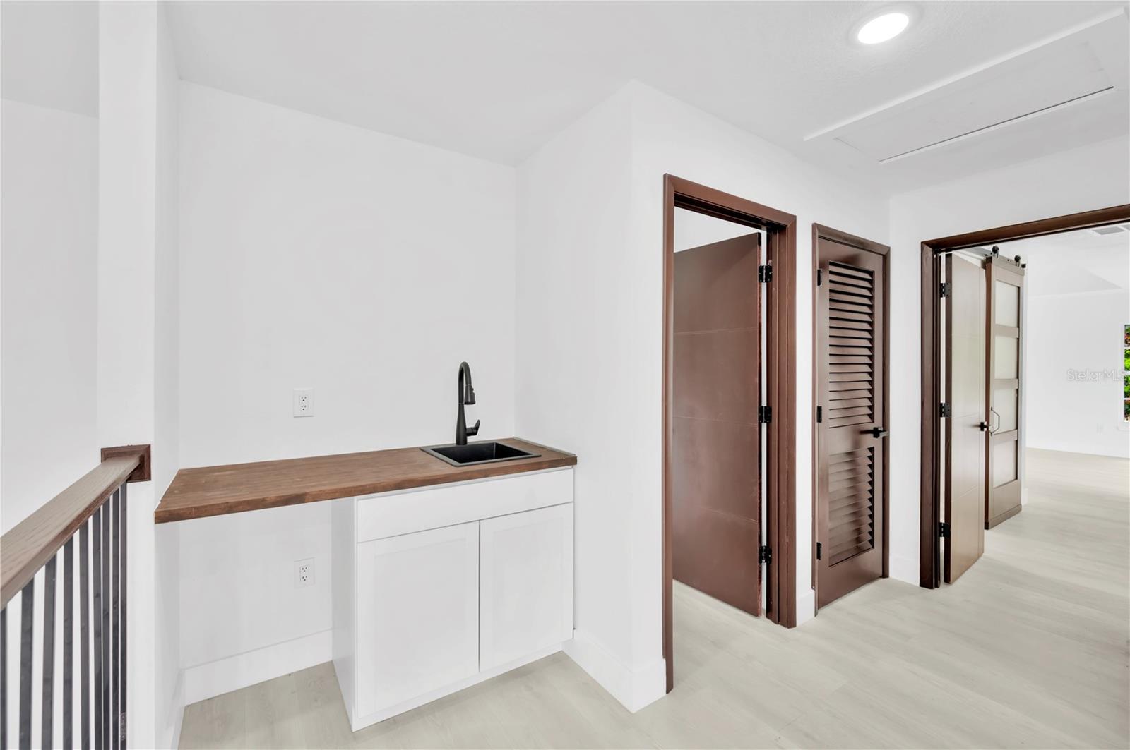1105 CONANT AVE — photo 36