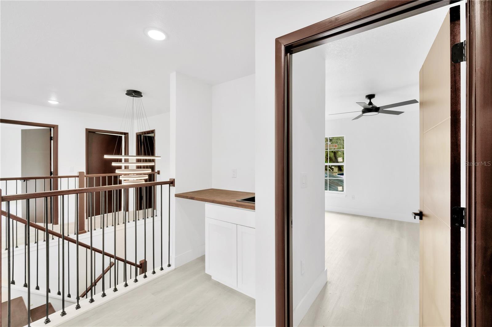 1105 CONANT AVE — photo 20