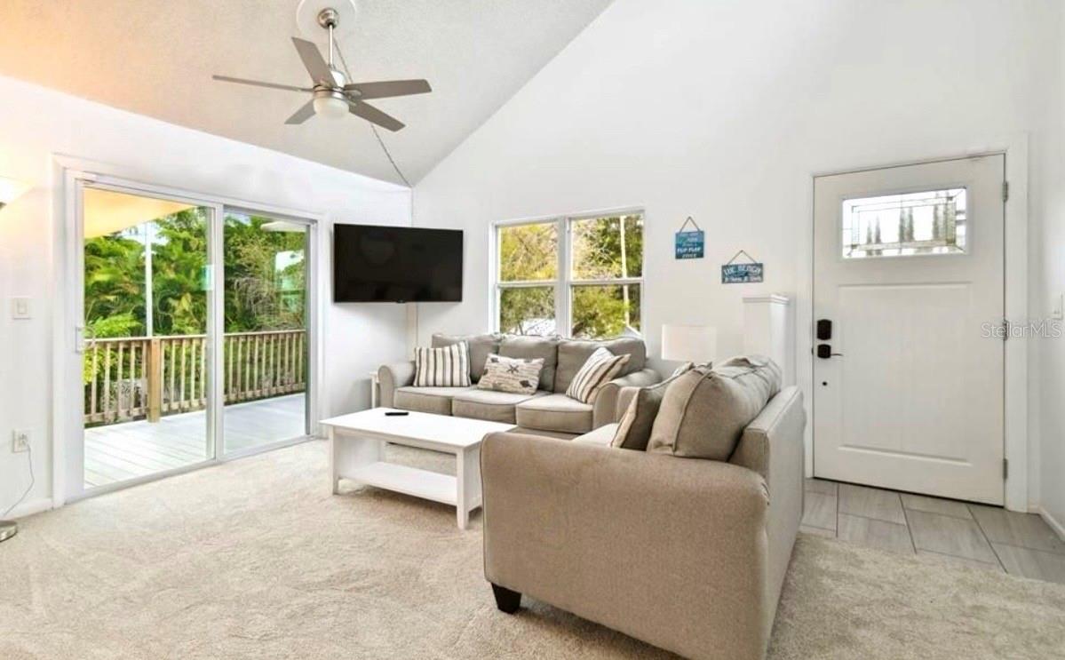 313 CRYSTAL BEACH AVE — photo 8