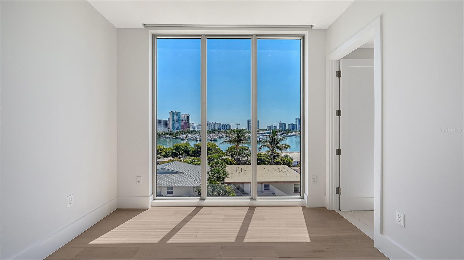 253 GOLDEN GATE PT #401 — photo 44