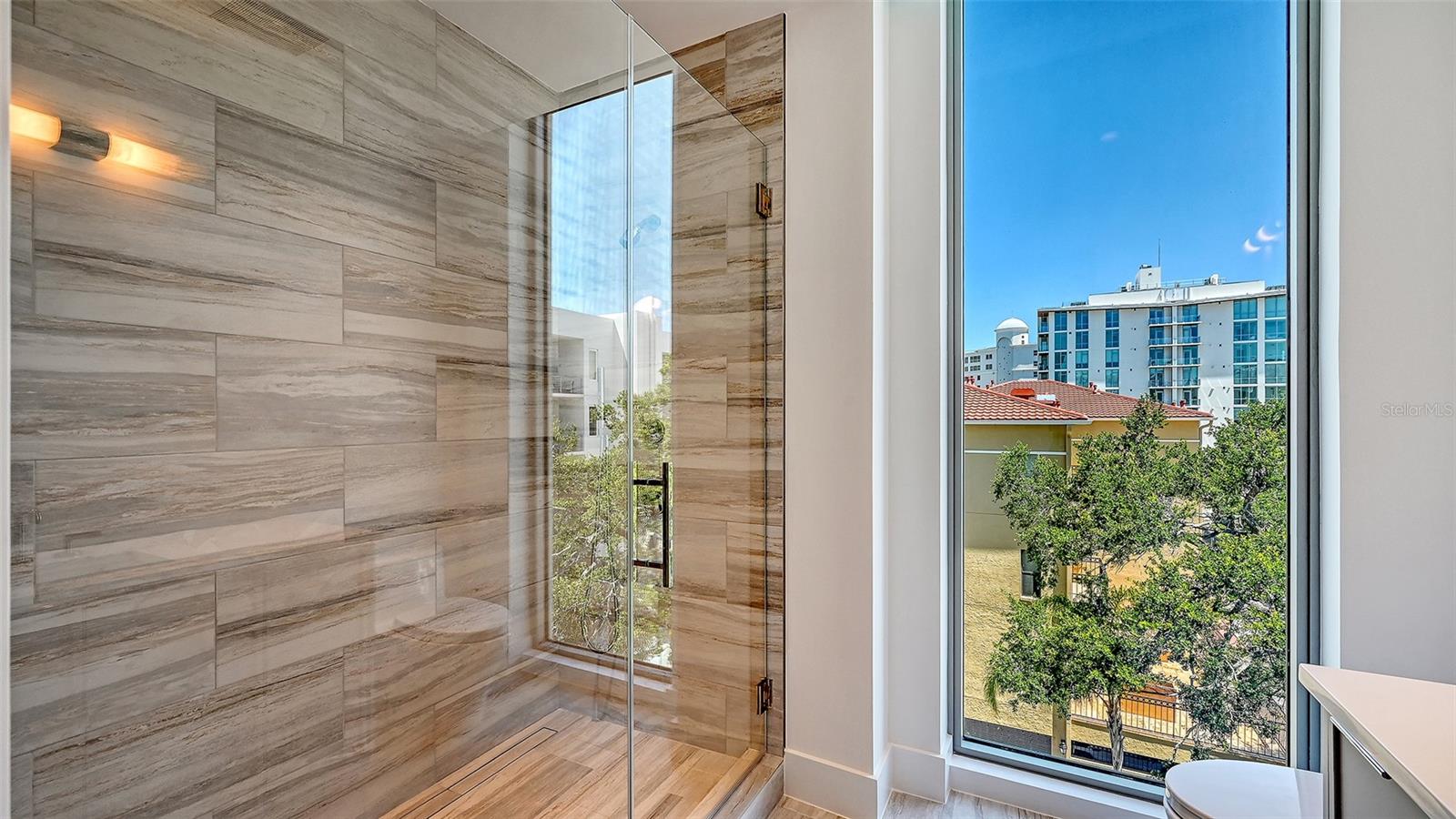 253 GOLDEN GATE PT #401 — photo 42