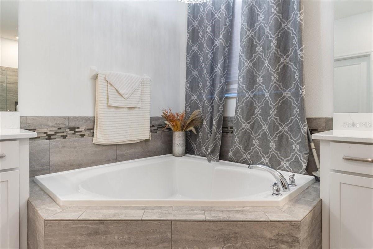 33239 KATELAND DR — photo 42