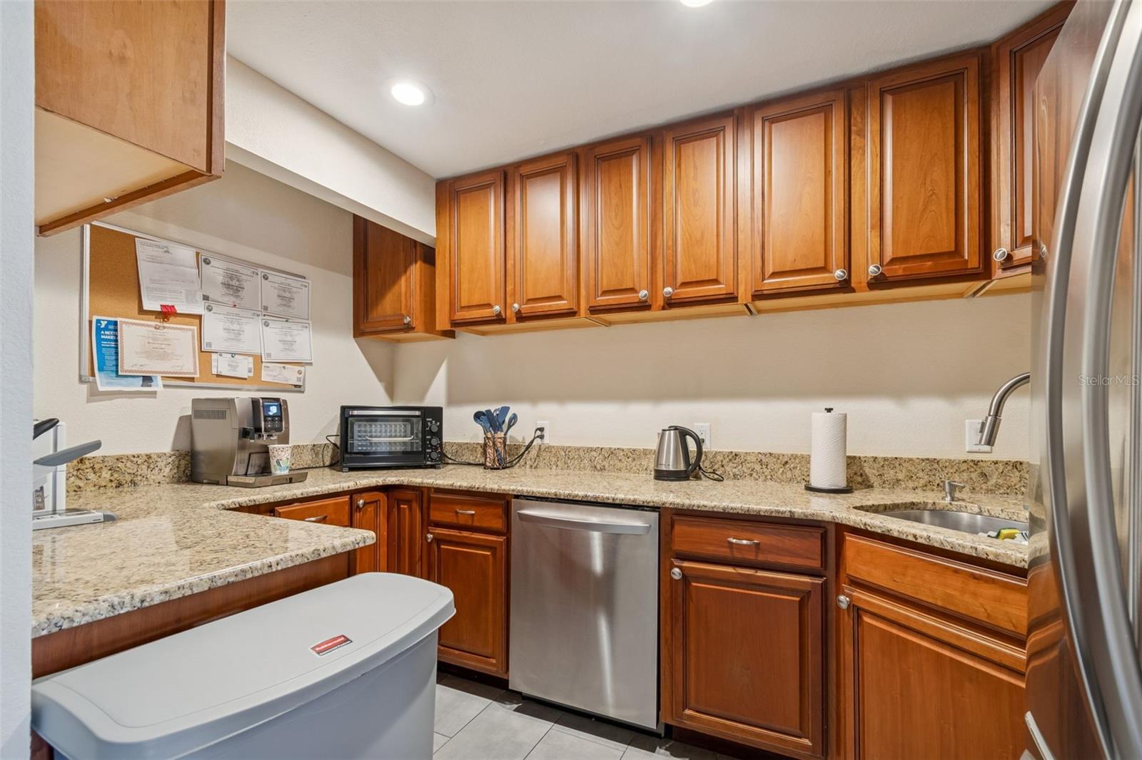 5308 CENTRAL AVE — photo 19