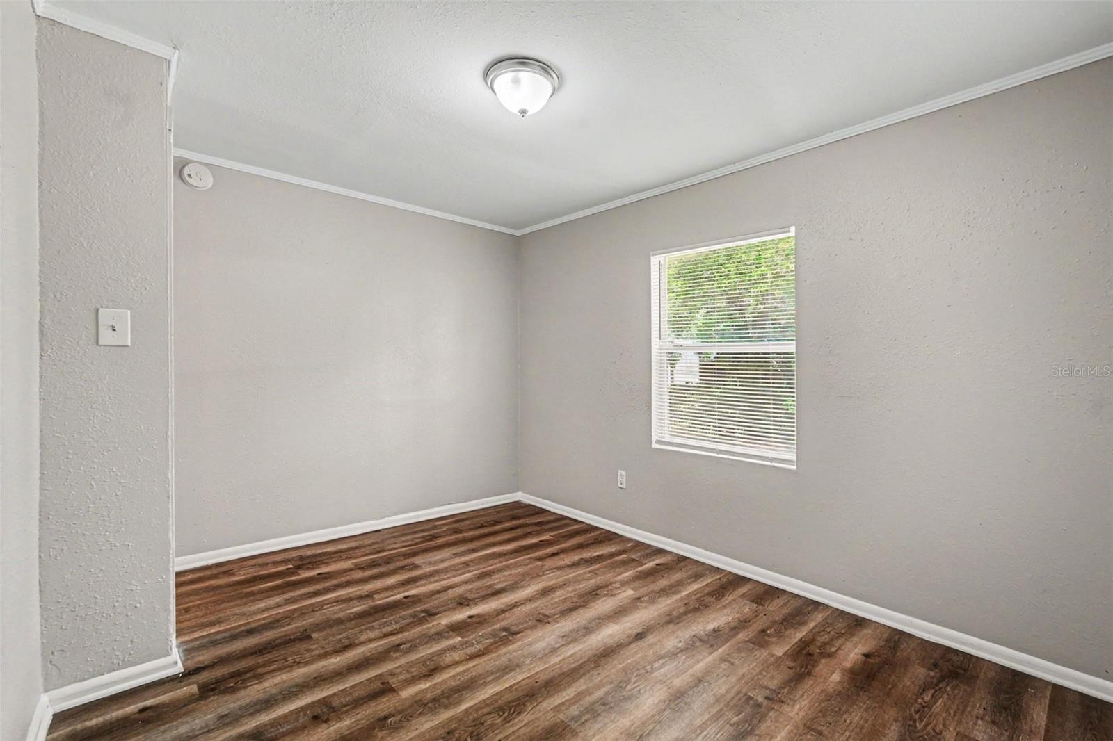 828 E 145TH AVE — photo 16