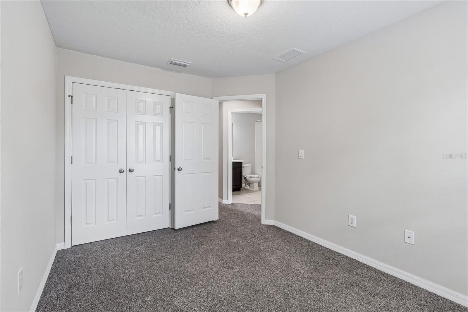 18843 ULMUS ST — photo 26