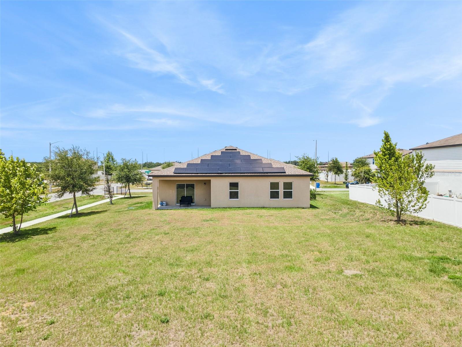 903 SHIMMERING OAKS LN — photo 32