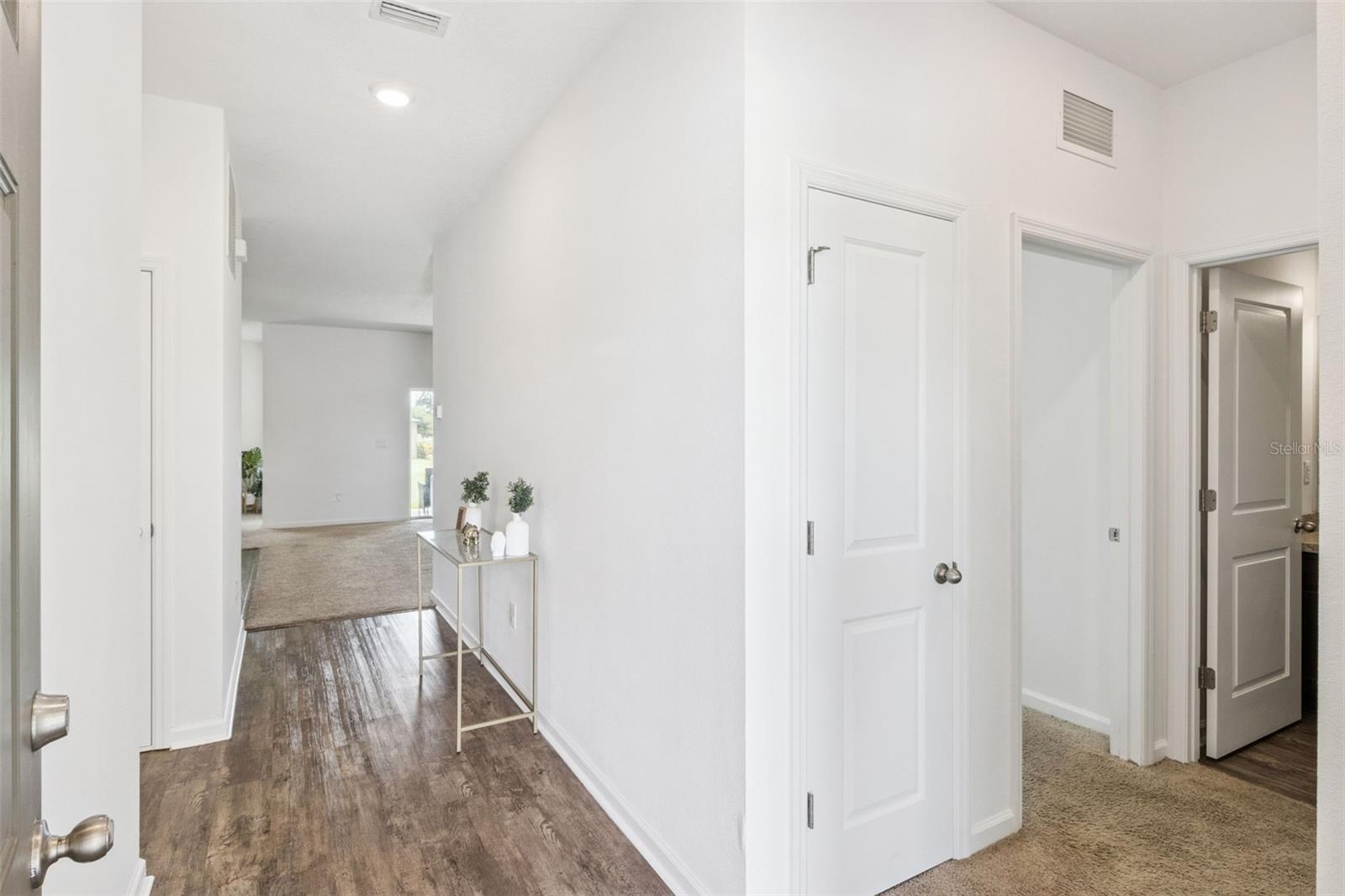 903 SHIMMERING OAKS LN — photo 6