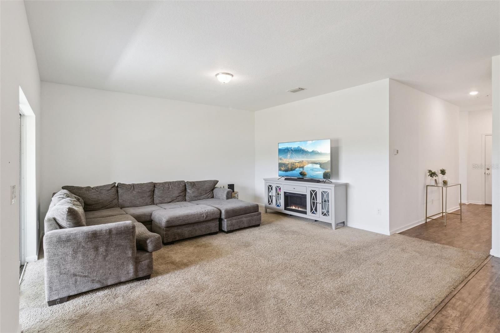 903 SHIMMERING OAKS LN — photo 7