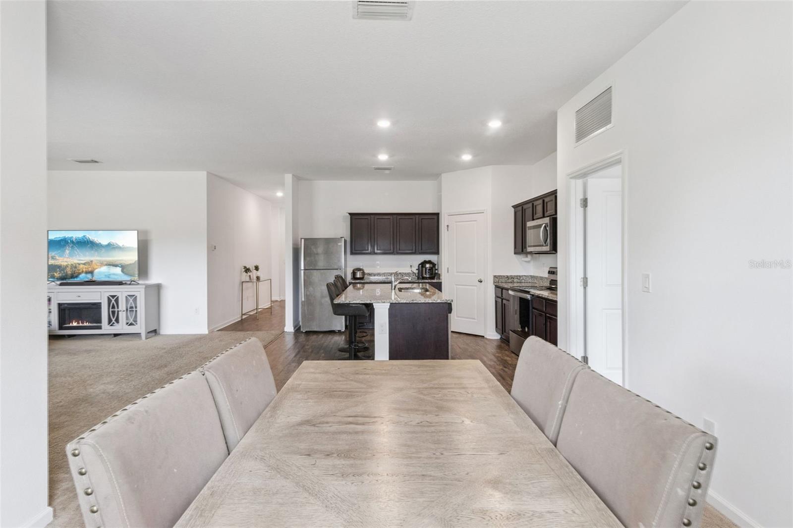 903 SHIMMERING OAKS LN — photo 13