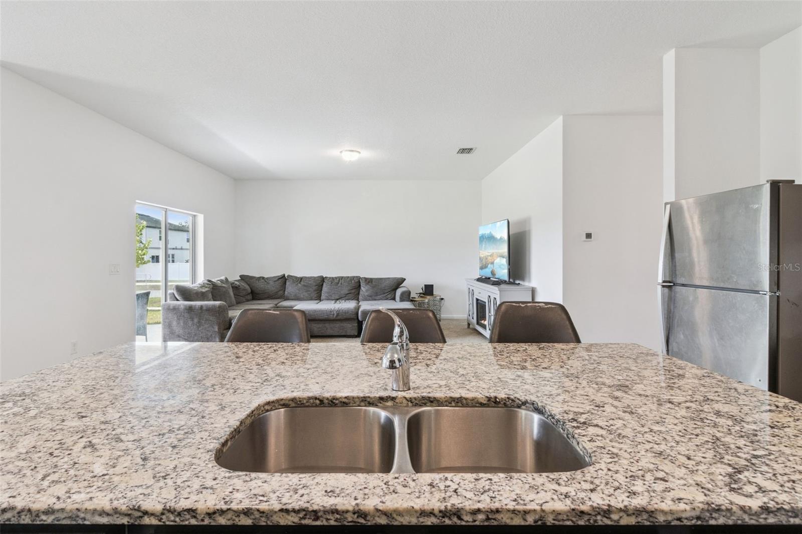 903 SHIMMERING OAKS LN — photo 19