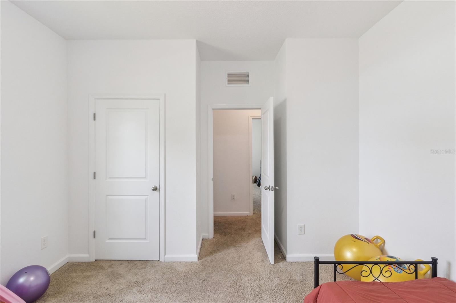 903 SHIMMERING OAKS LN — photo 25