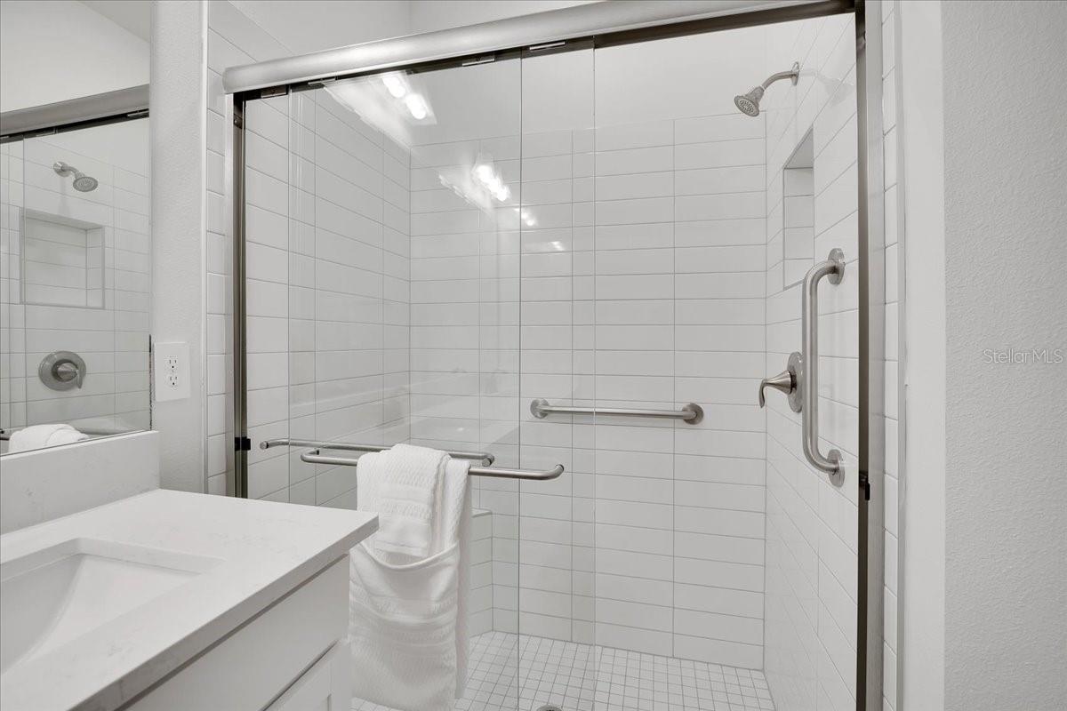 17410 HOLLY WELL AVE — photo 14