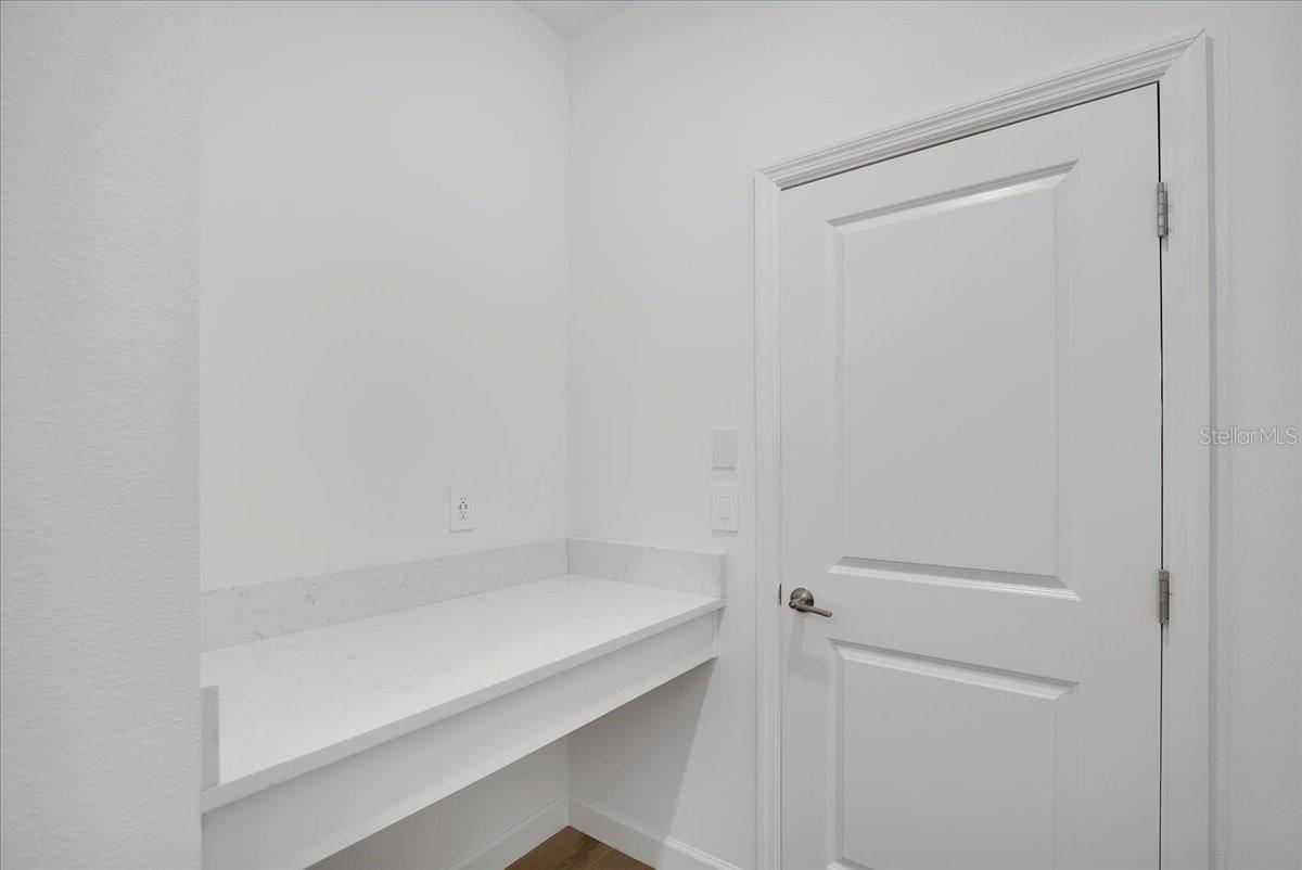 17410 HOLLY WELL AVE — photo 22