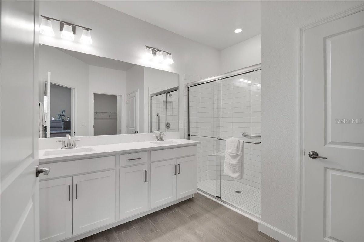 17410 HOLLY WELL AVE — photo 13