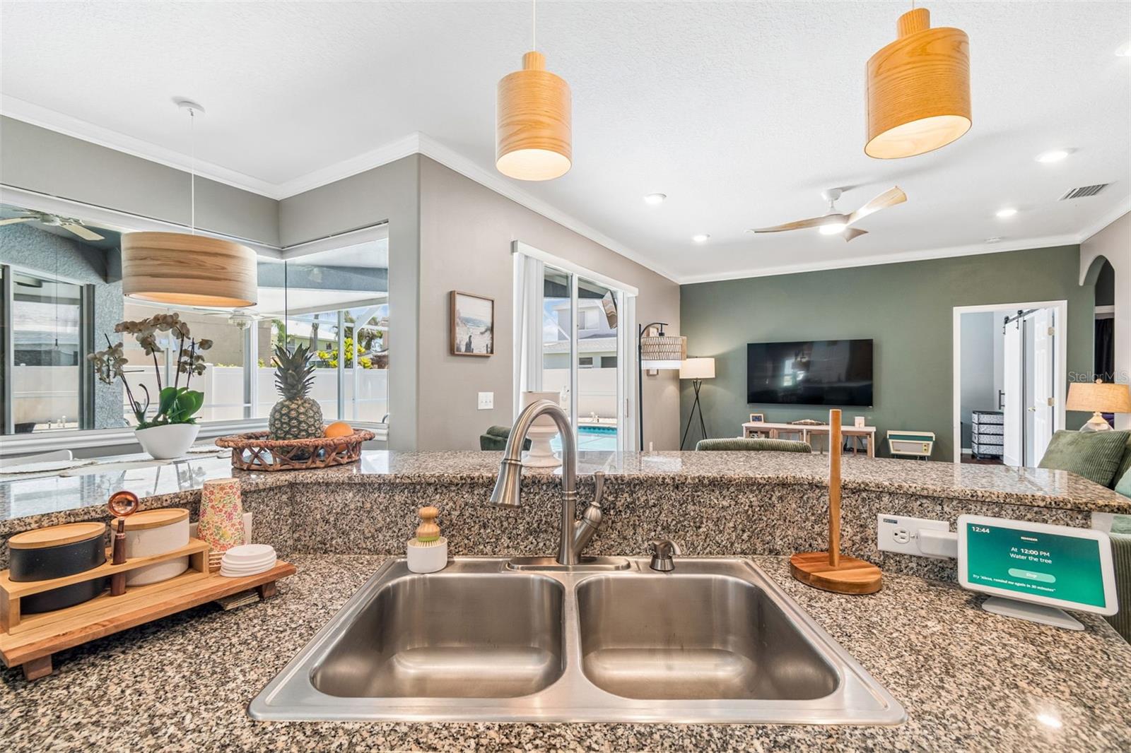 1616 REGAL MIST LOOP — photo 29