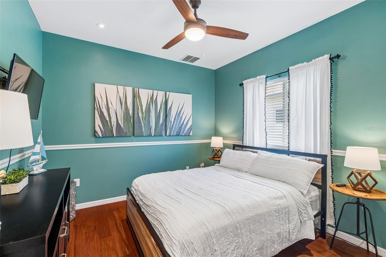 1616 REGAL MIST LOOP — photo 50