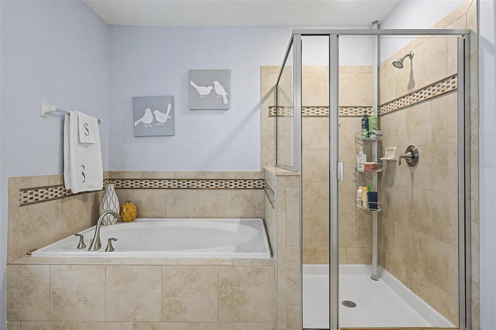 3842 WELLINGBOROUGH CT — photo 38