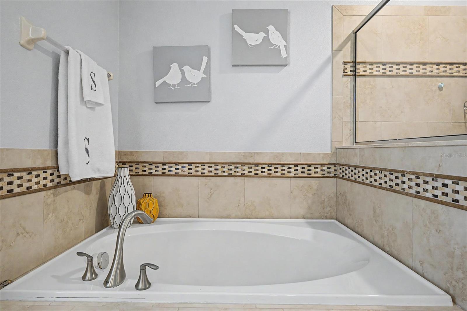 3842 WELLINGBOROUGH CT — photo 39