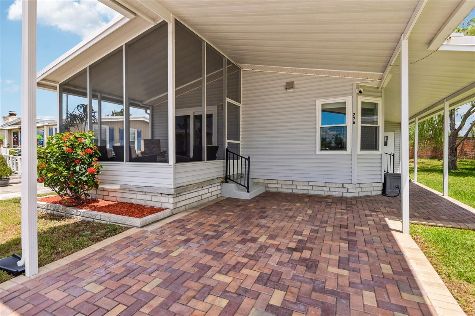 276 PELICAN DR N — photo 3