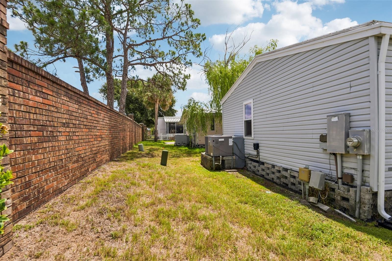 276 PELICAN DR N — photo 32
