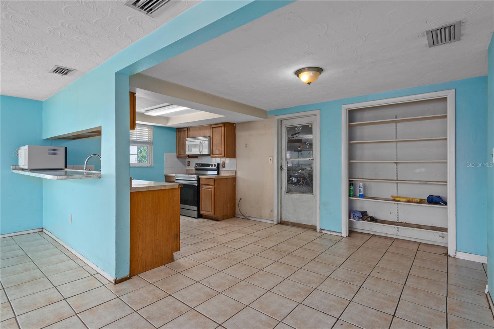 4934 DAPHNE ST — photo 12