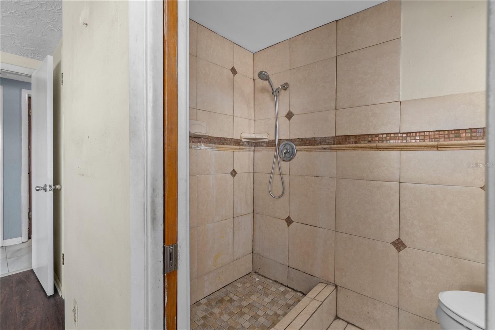 4934 DAPHNE ST — photo 20
