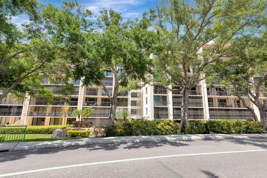220 BELLEVIEW BLVD #203 — photo 36