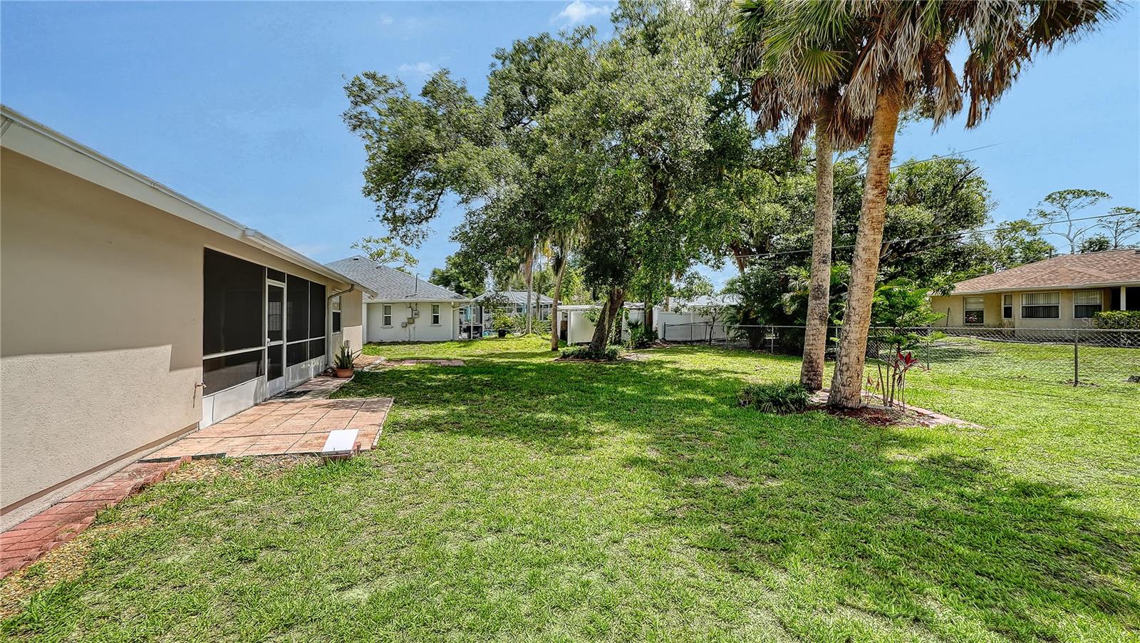 3826 BEEBER ST — photo 32