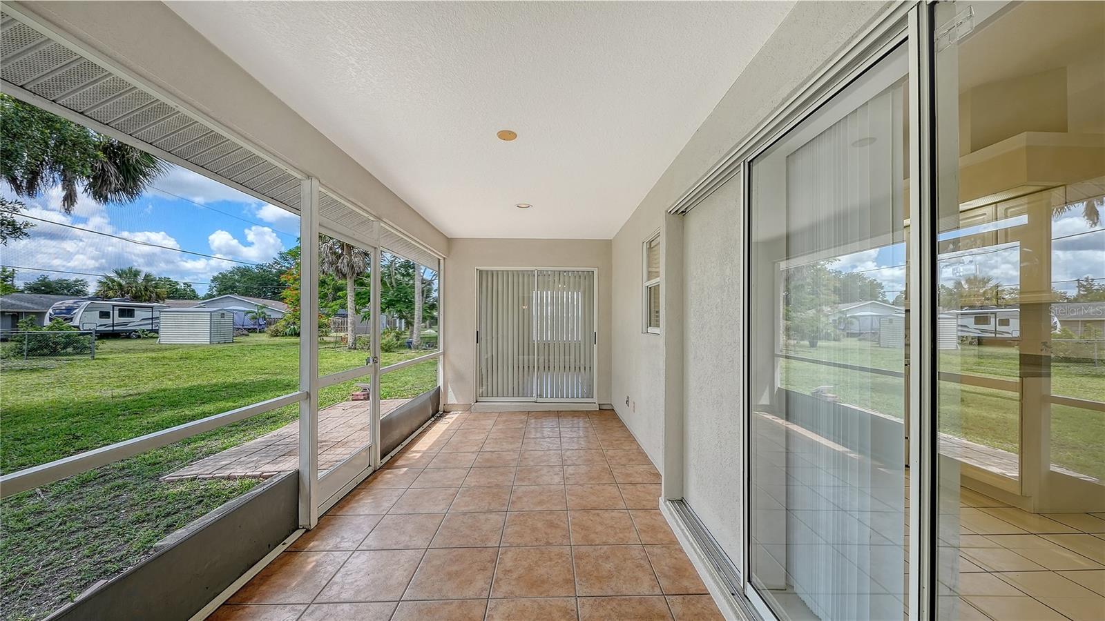 3826 BEEBER ST — photo 28