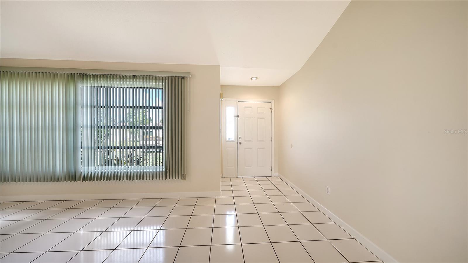 3826 BEEBER ST — photo 5