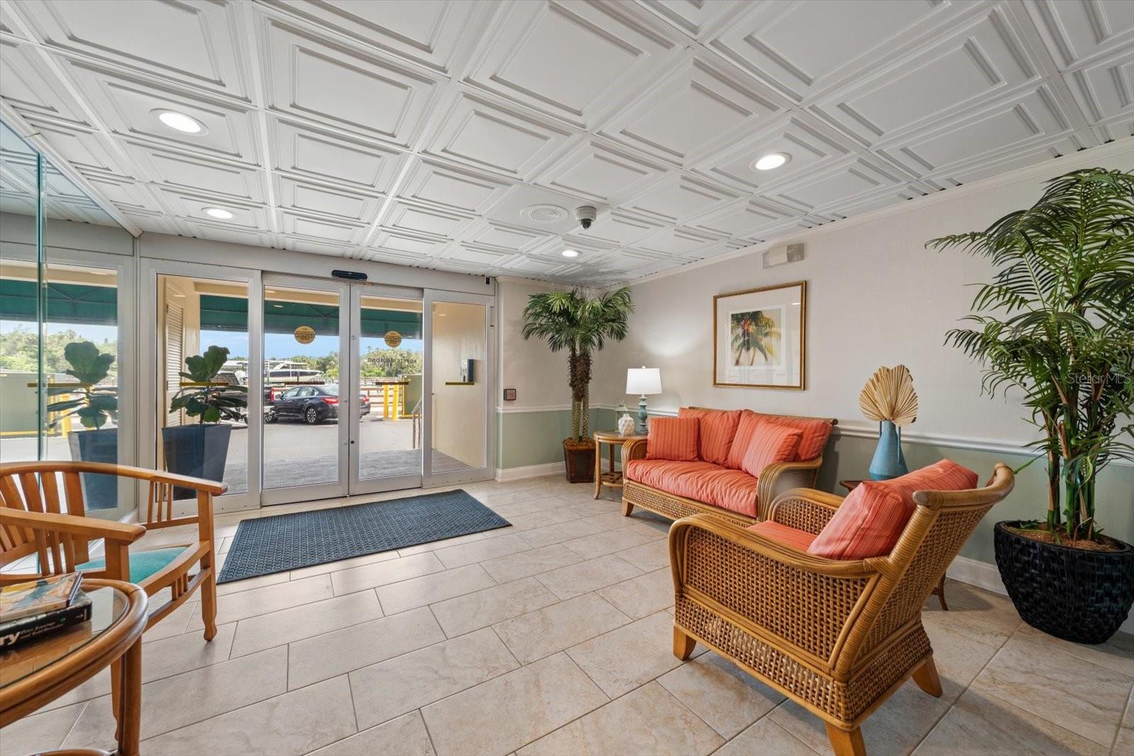 100 BLUFF VIEW DR #506C — photo 25