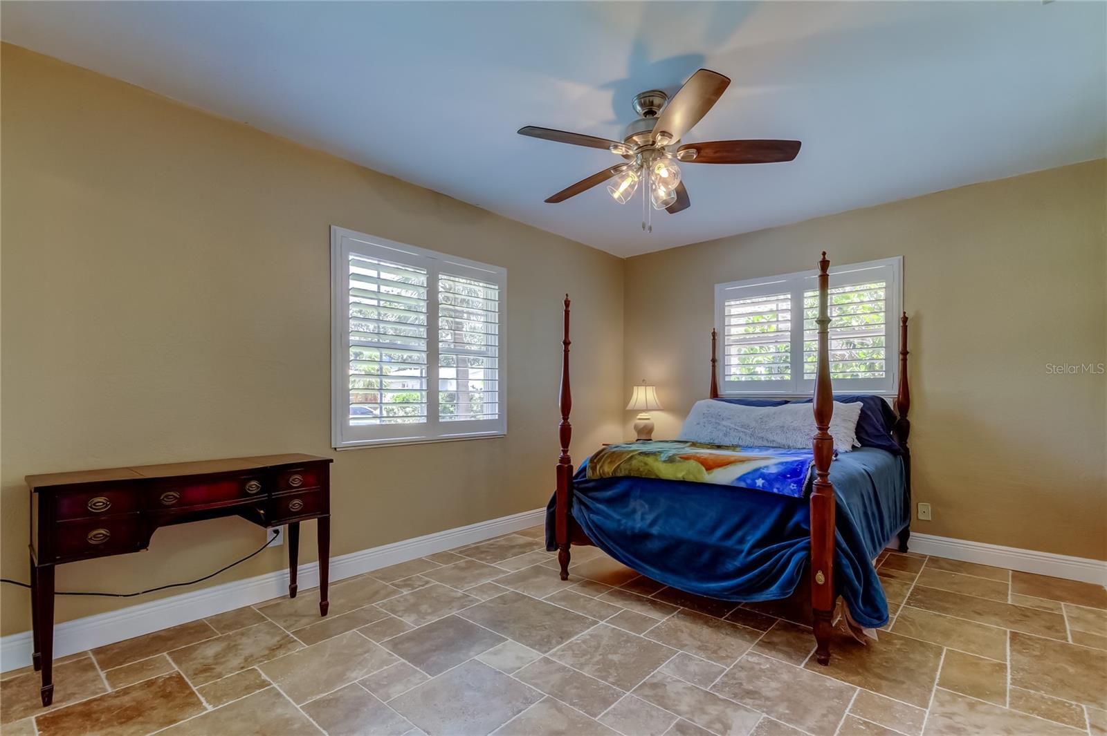 4174 14TH LN NE — photo 3