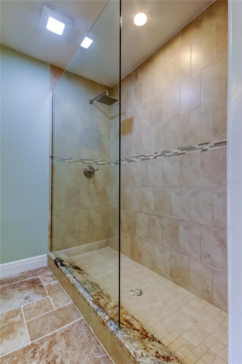 4174 14TH LN NE — photo 18