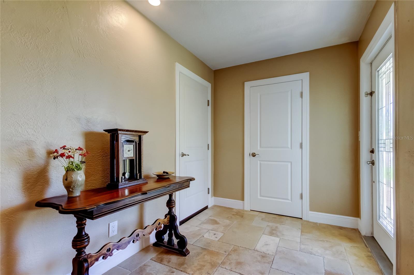4174 14TH LN NE — photo 2