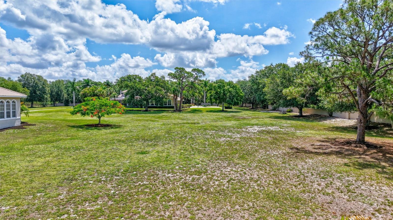 1045 FOX CREEK DR — photo 95
