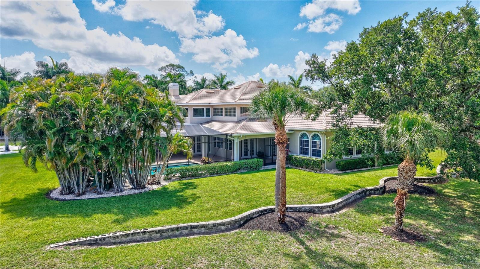 1045 FOX CREEK DR — photo 11