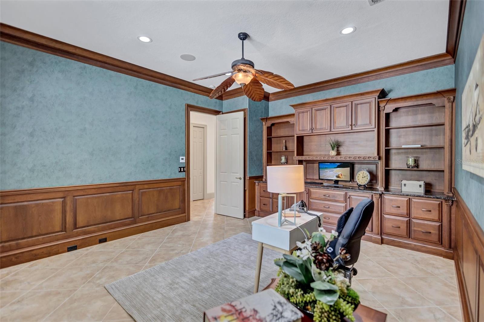 1045 FOX CREEK DR — photo 51
