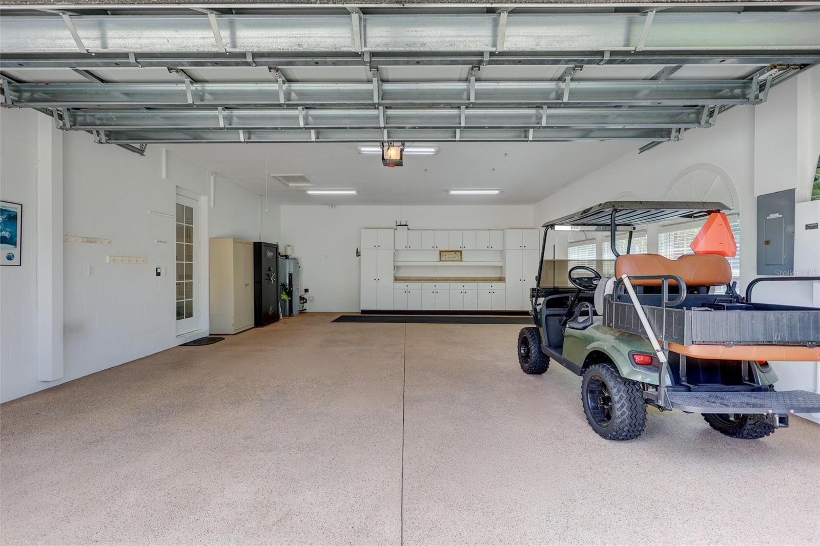 1045 FOX CREEK DR — photo 82
