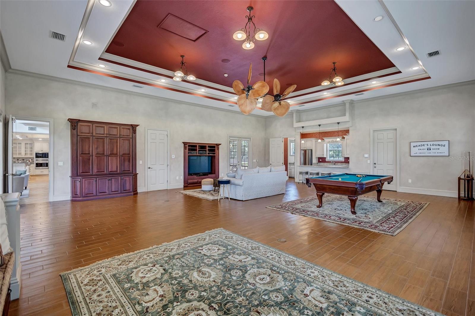 1045 FOX CREEK DR — photo 59