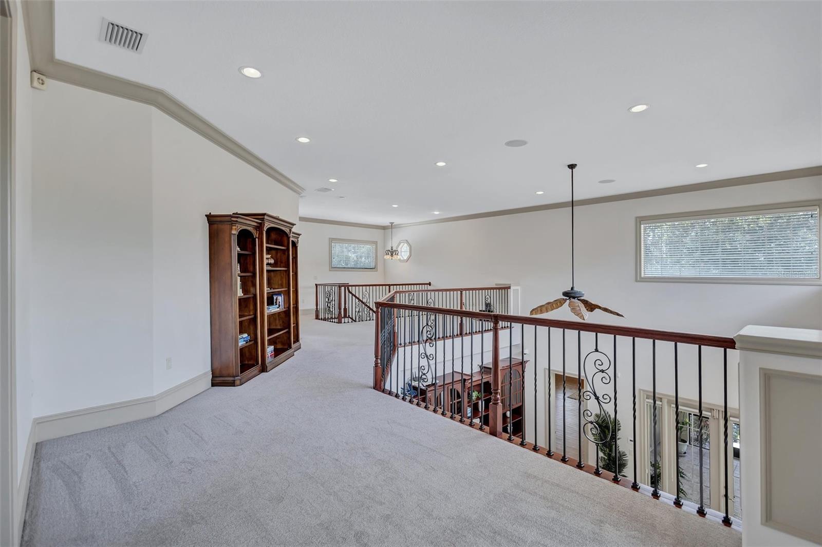 1045 FOX CREEK DR — photo 66