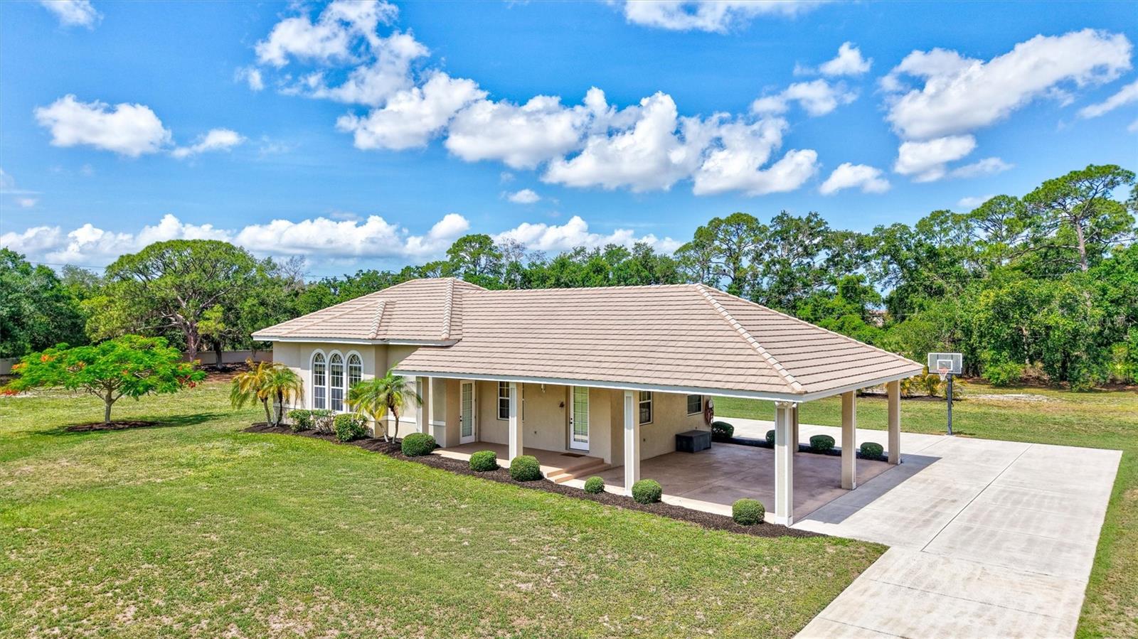 1045 FOX CREEK DR — photo 15