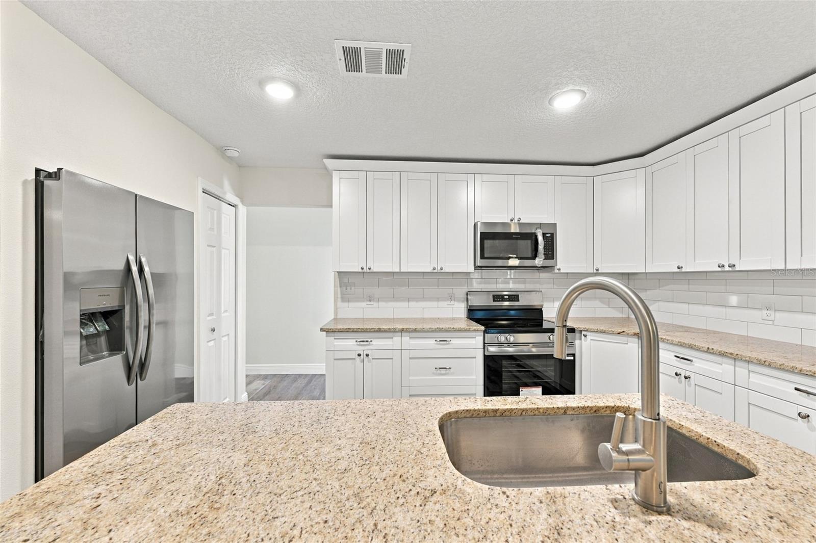 8410 LAVA PL — photo 19
