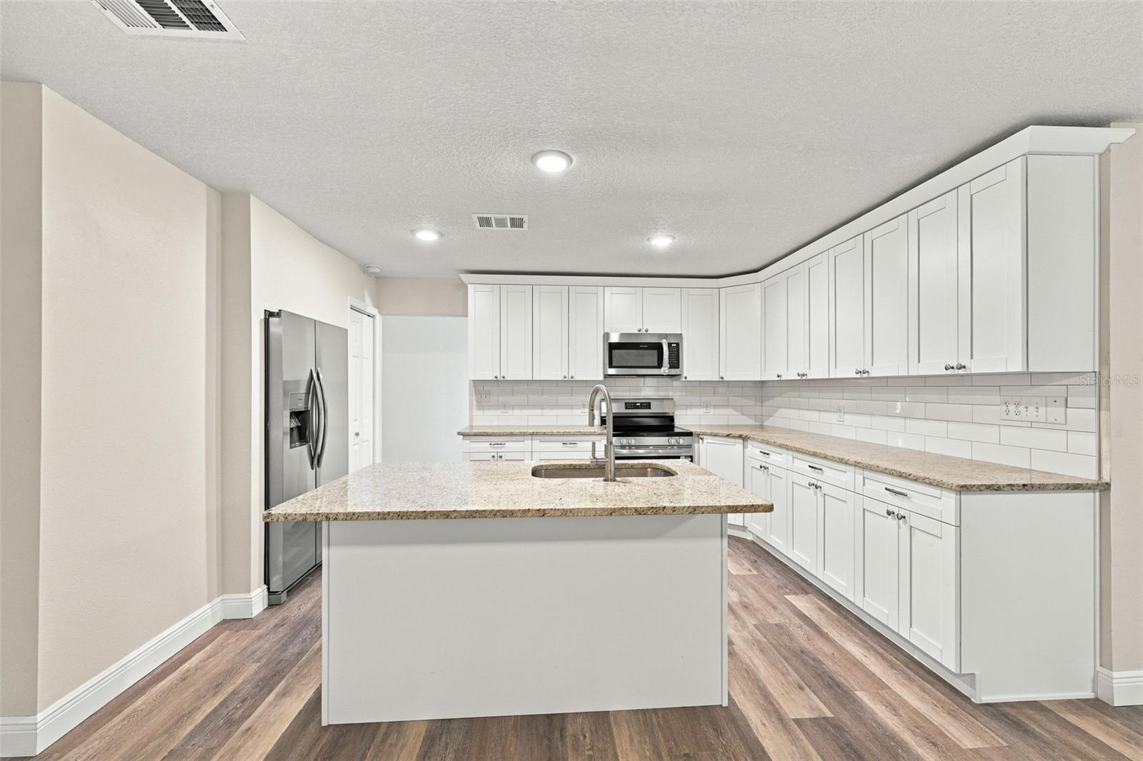 8410 LAVA PL — photo 14
