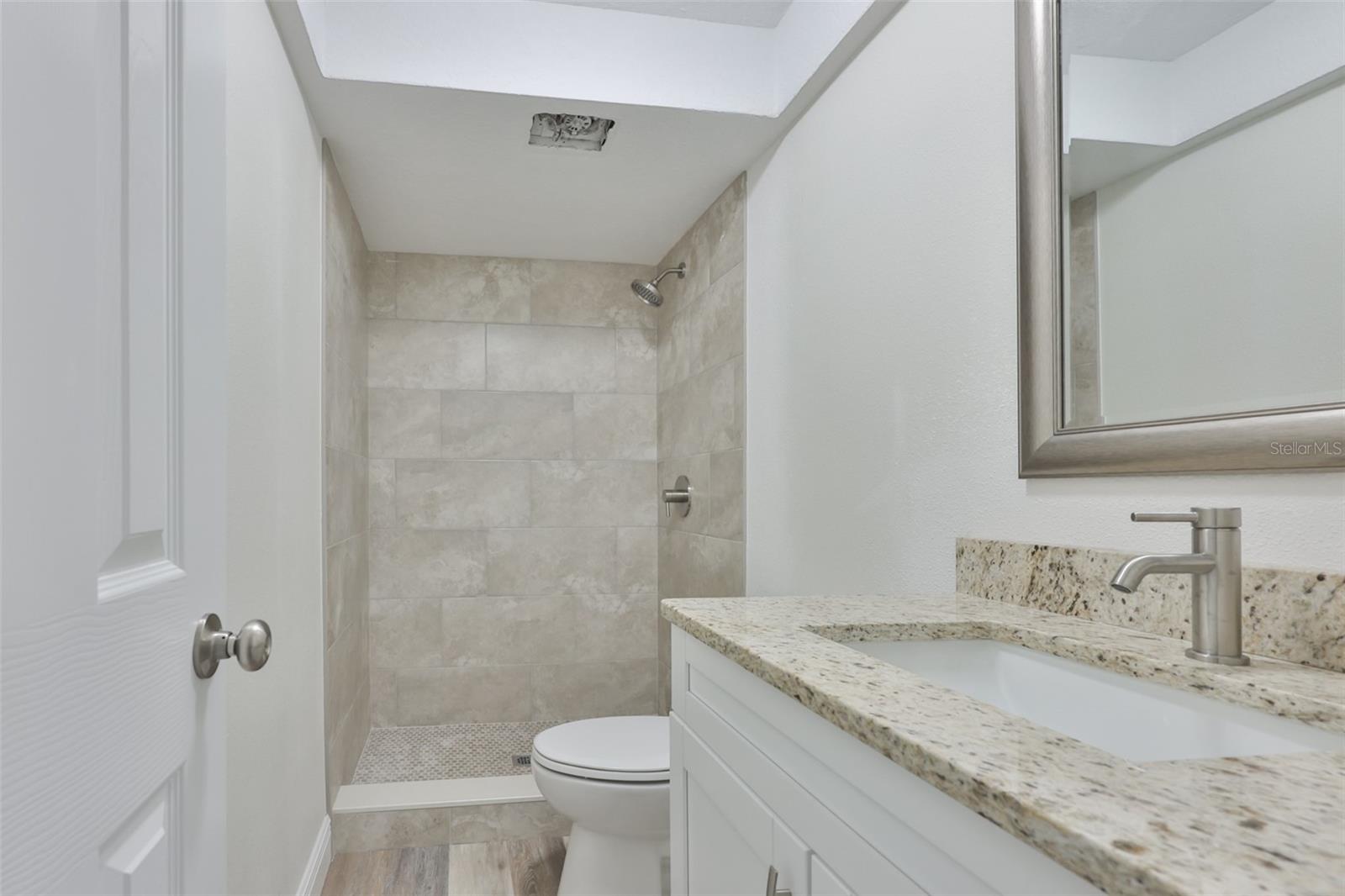 8410 LAVA PL — photo 32