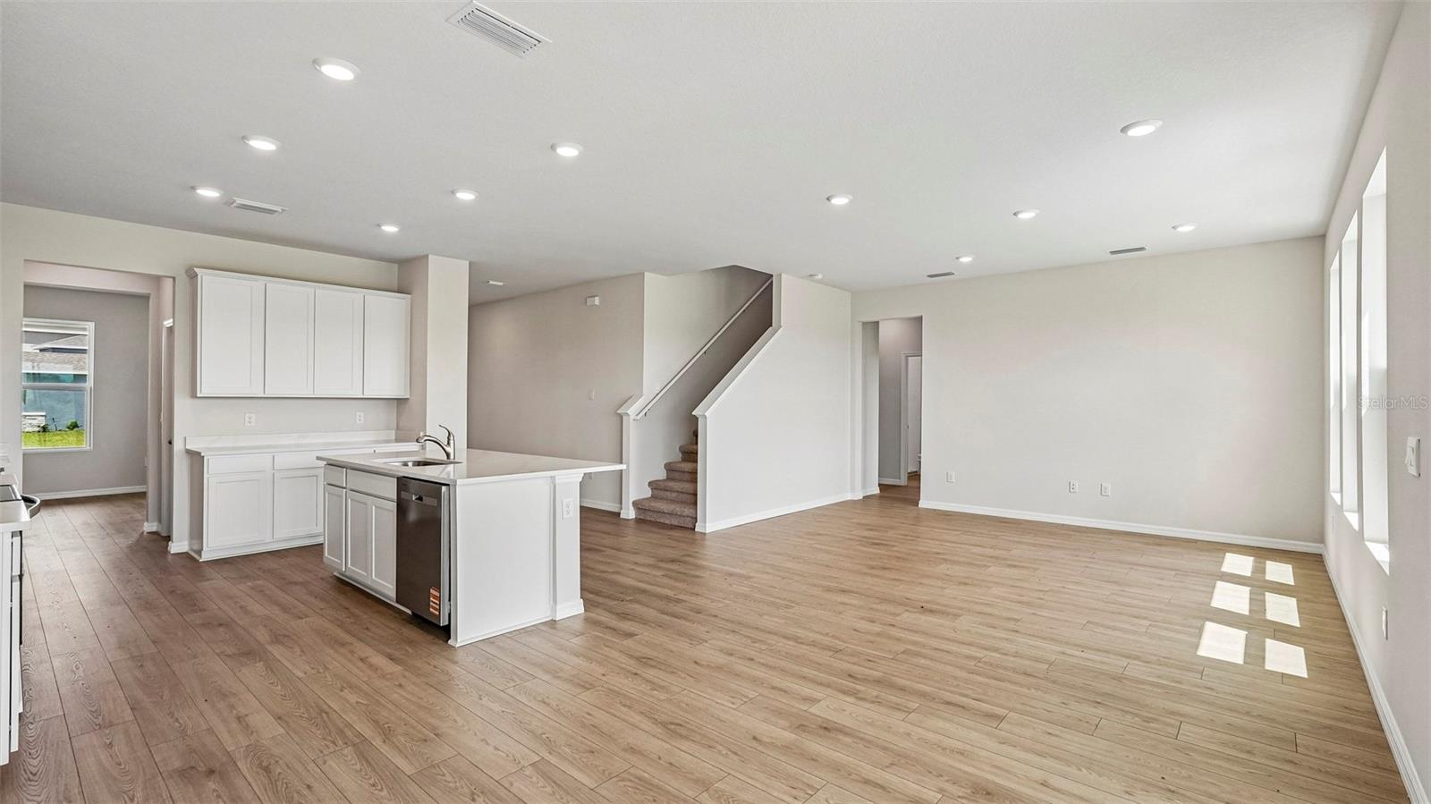 5432 SILVER MOONLIGHT DR — photo 13